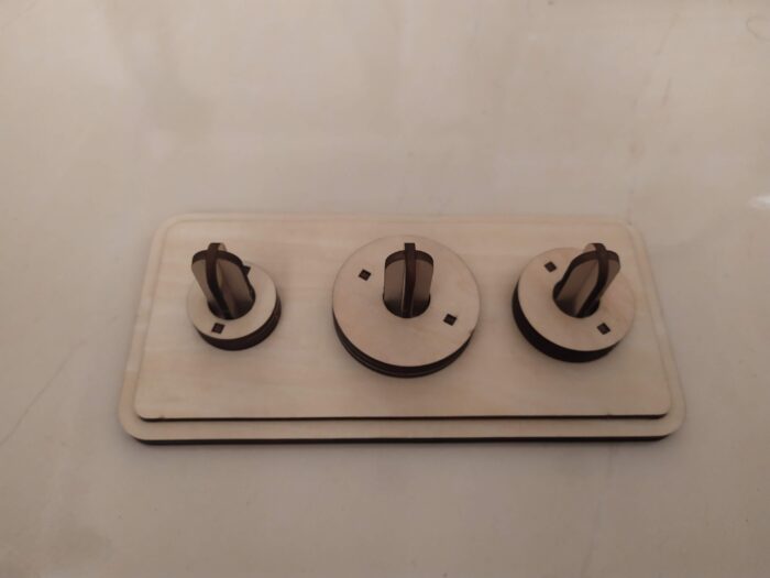 童玩的智慧-河內塔的設計與製作